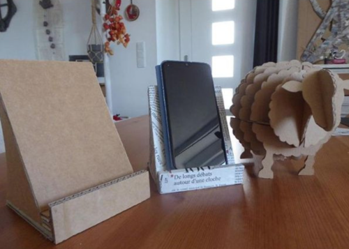 objets fabriqués en carton de récupération